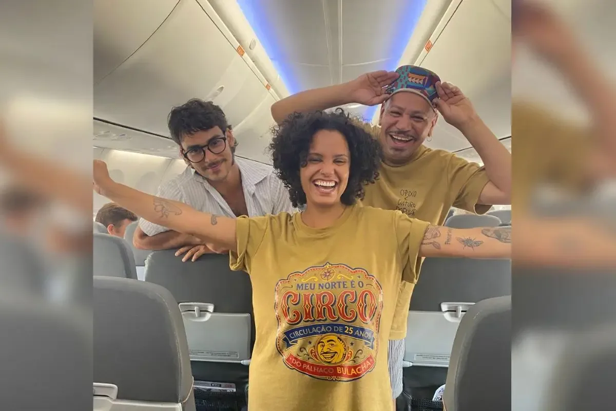Artistas deixam embarcação após encalhe no Amazonas e voam para Manaus