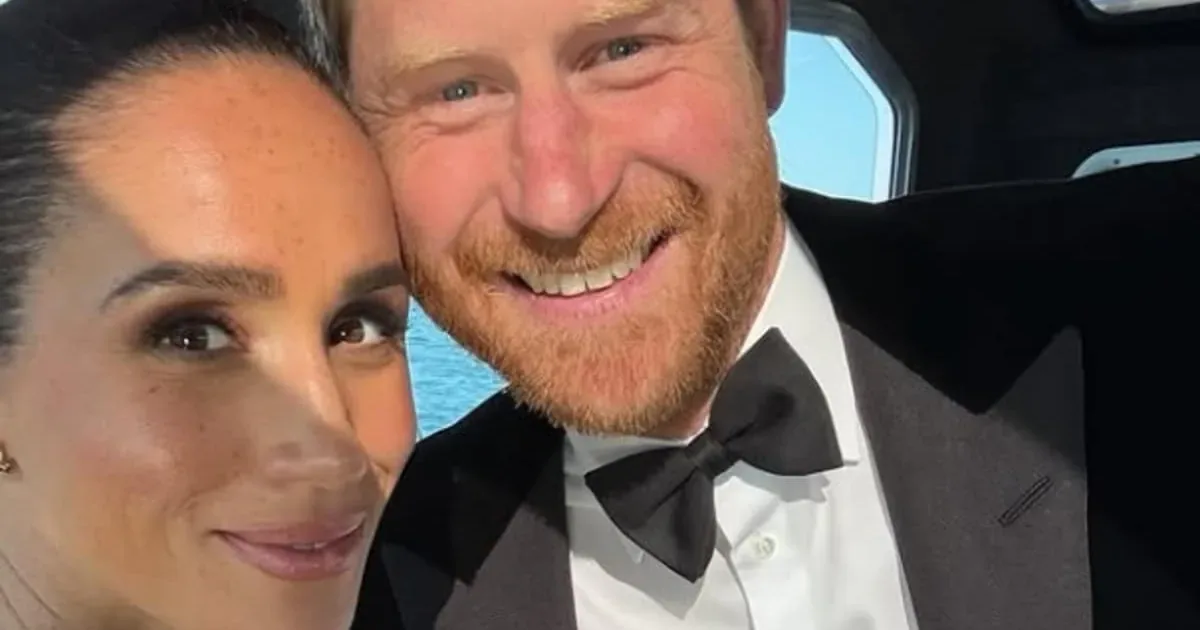 Meghan mostra Archie e Lilibet pela primeira vez após retorno à Inglaterra