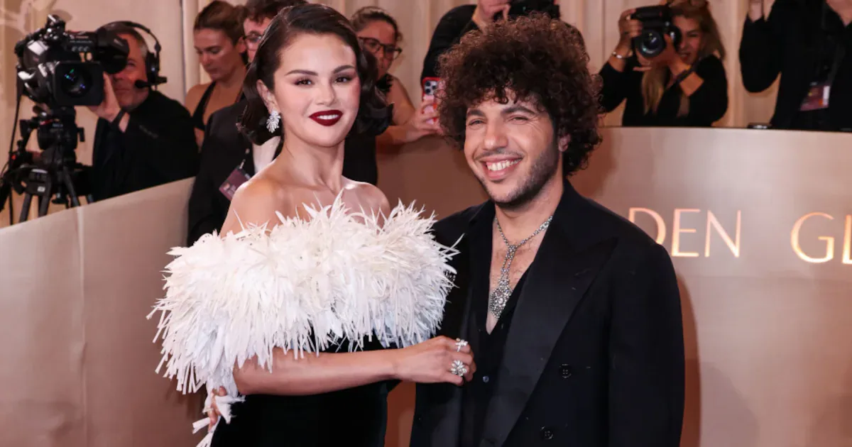 Selena Gomez teve tapetes persas assimétricos no casamento, diz Benny Blanco