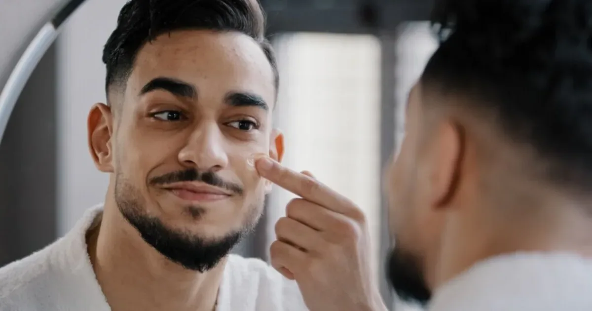 Skincare masculino ganha espaço com foco em saúde e bem-estar
