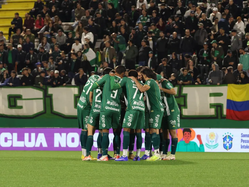 Chapecoense reformula elenco antes de visitar o Corinthians pelo Brasileirão