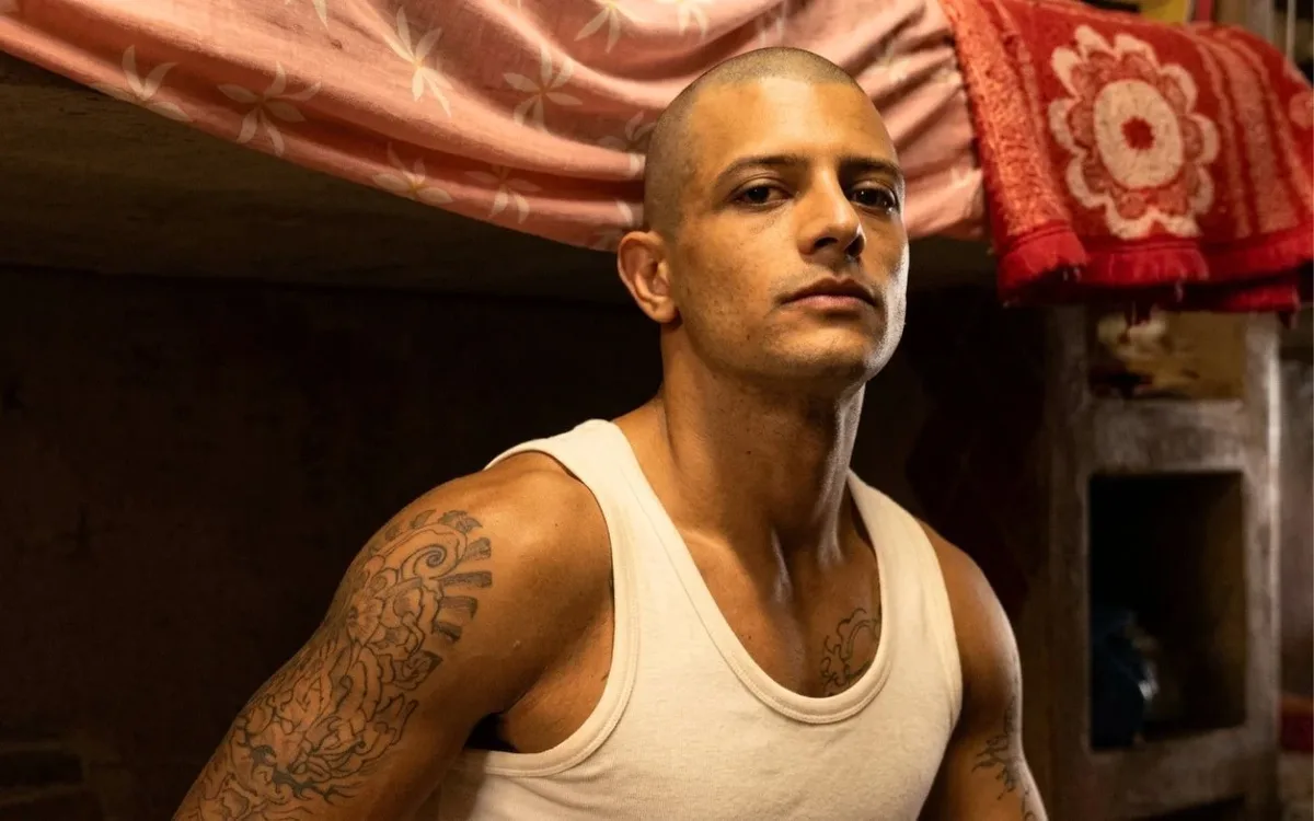 Kelner Macêdo viverá personagem misógino em nova novela do Globoplay