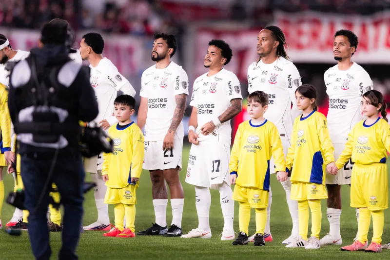Garro decide jogada, e Corinthians leva empate para volta contra o Estudiantes