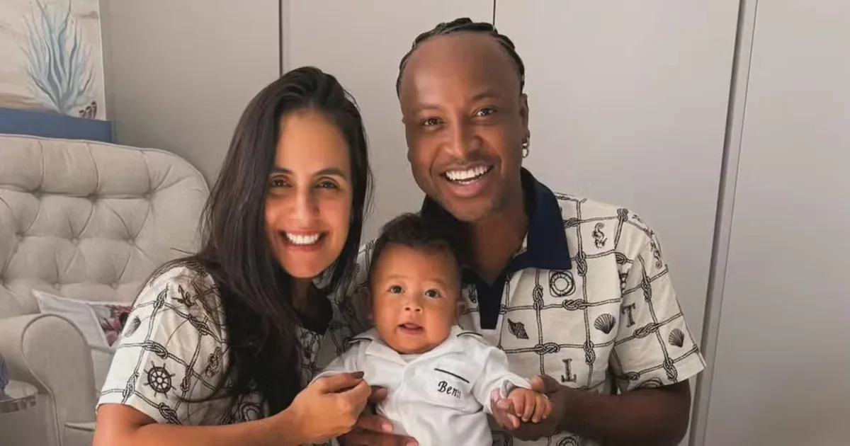 Thiaguinho comemora 1 ano de Bento com fotos e declaração à família