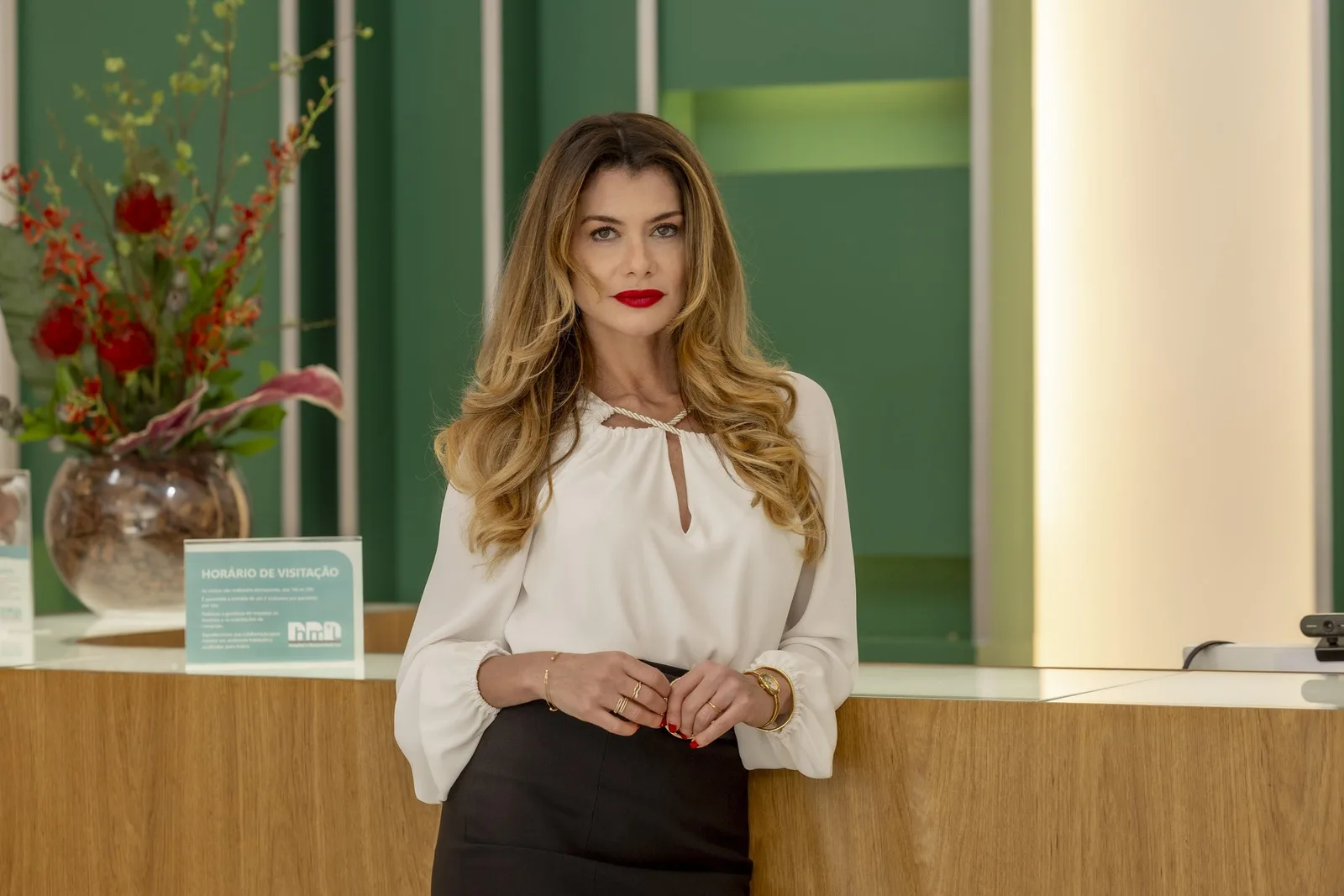 Batom usado por Vanessa em 'Por você' é Ruby True 88, da Mac