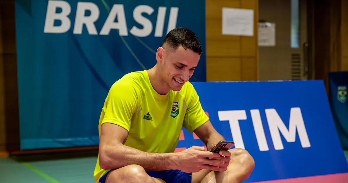 Ícaro Miguel é suspenso por um ano por falhas no sistema antidopagem