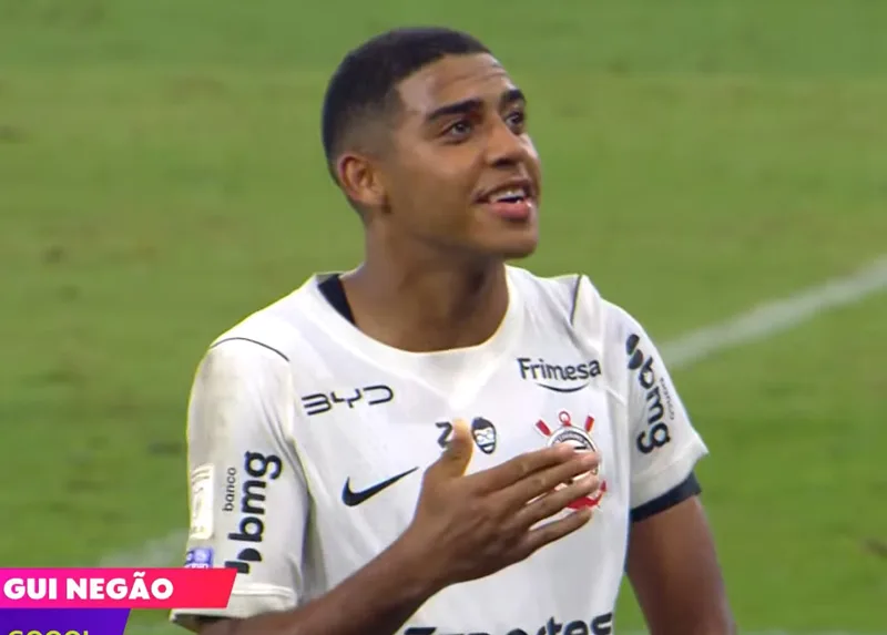 Gui Negão marca pelo Corinthians após sete meses sem gols