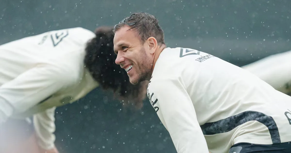 Santos leva Arthur e Lima, enquanto Rodinei aguarda estreia na Sul-Americana