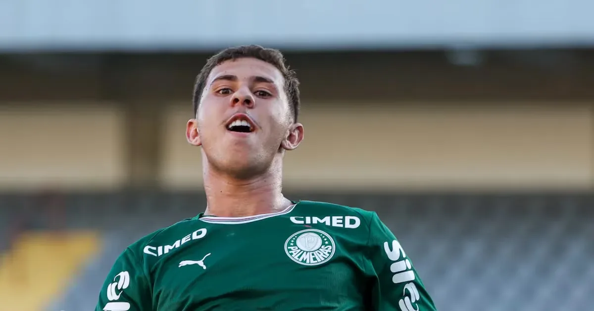 Palmeiras tira Felipe Teresa das atividades do sub-20 após acusação da ex-mulher