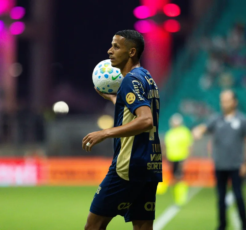 Luciano Juba aponta reação do Bahia após vitória e mira sequência no G4