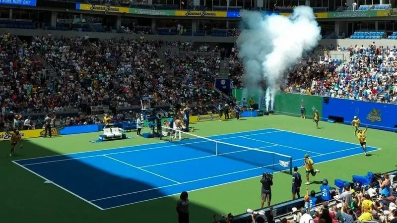 Sabalenka pede distância das quadras após sentir cheiro de cannabis no US Open