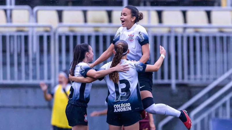 Corinthians encara Sfera com 14 jogos de invencibilidade no Paulista Sub-17