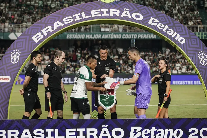 Fluminense enfrenta o Coritiba no Maracanã pela 29ª rodada
