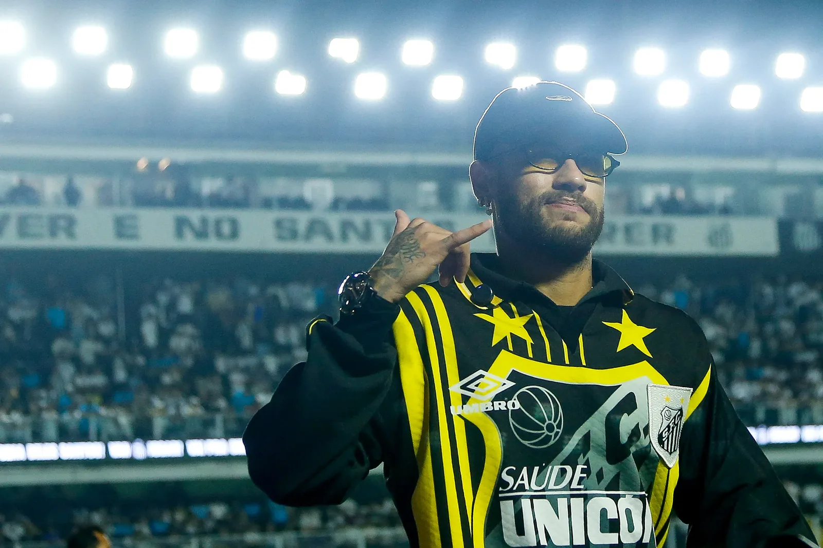 Atlético-MG elimina Santos nos pênaltis e rebate provocações nas redes