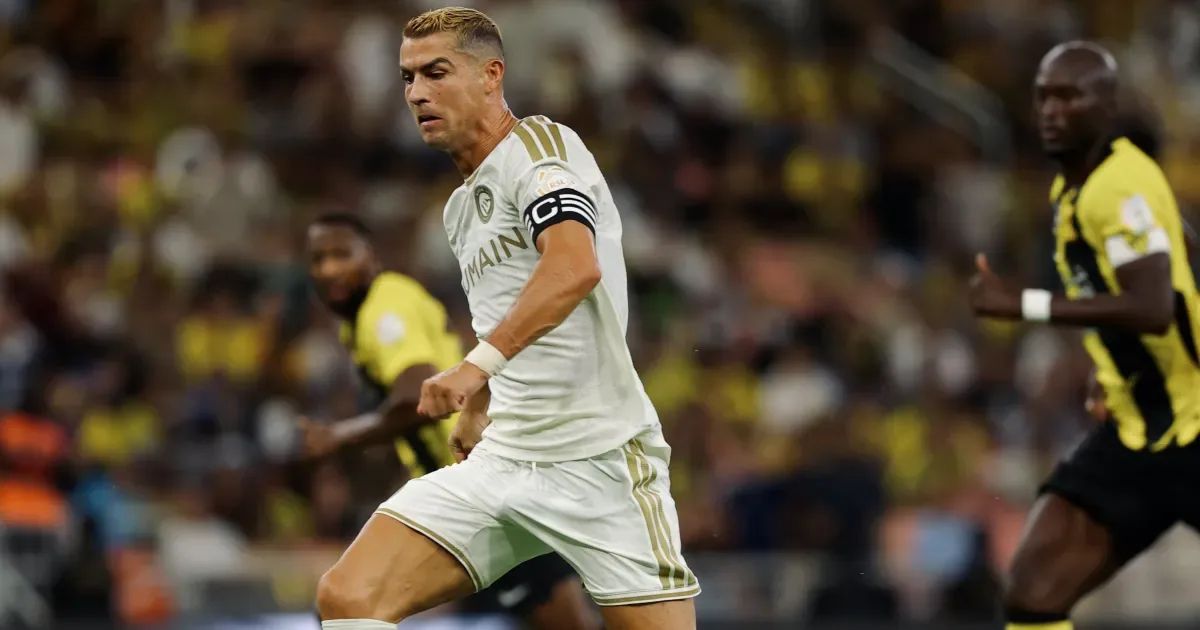 Al-Ittihad vence Al-Nassr por 2 a 1 e impõe primeira derrota no Saudita