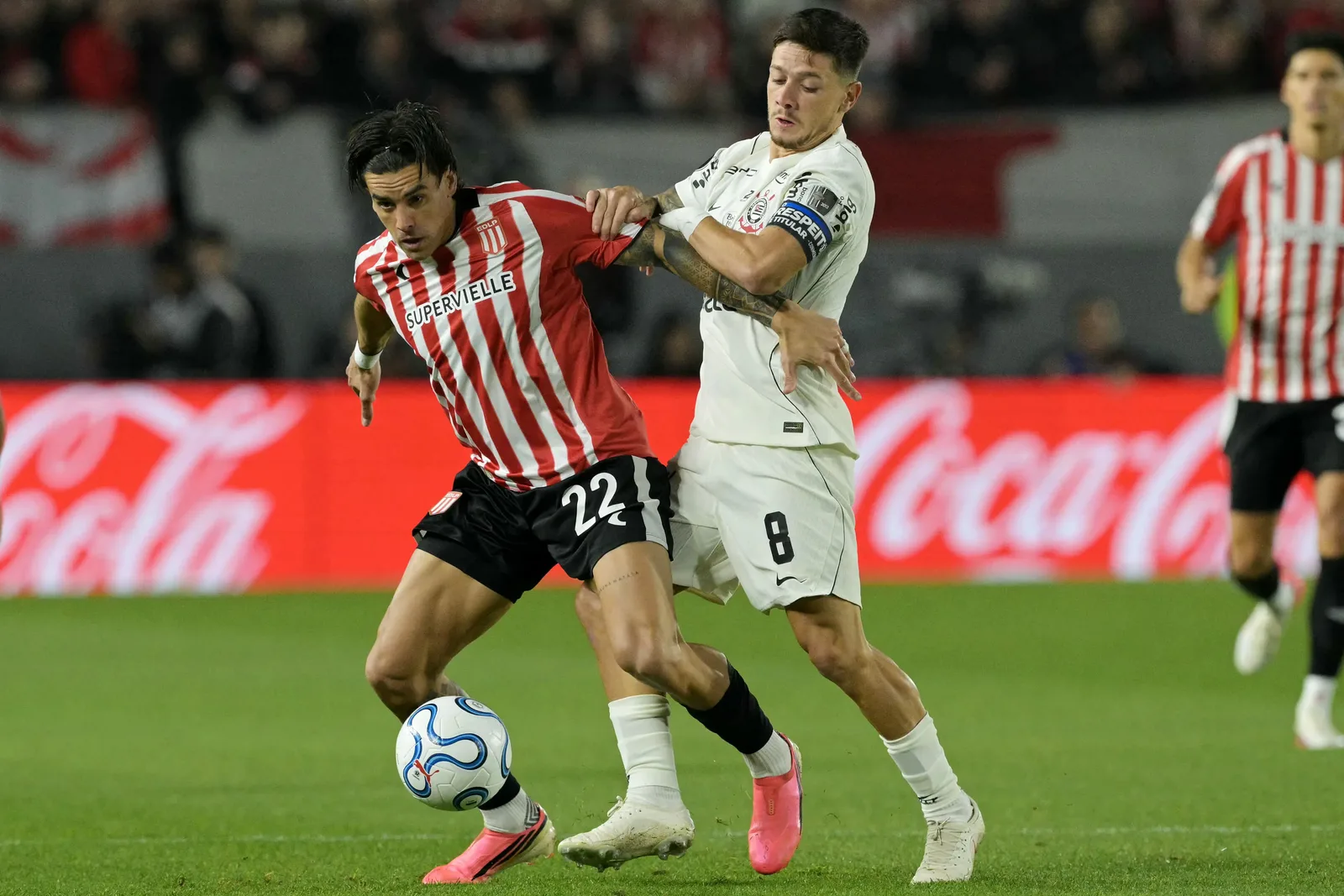Corinthians define vaga contra o Estudiantes com transmissão em três plataformas