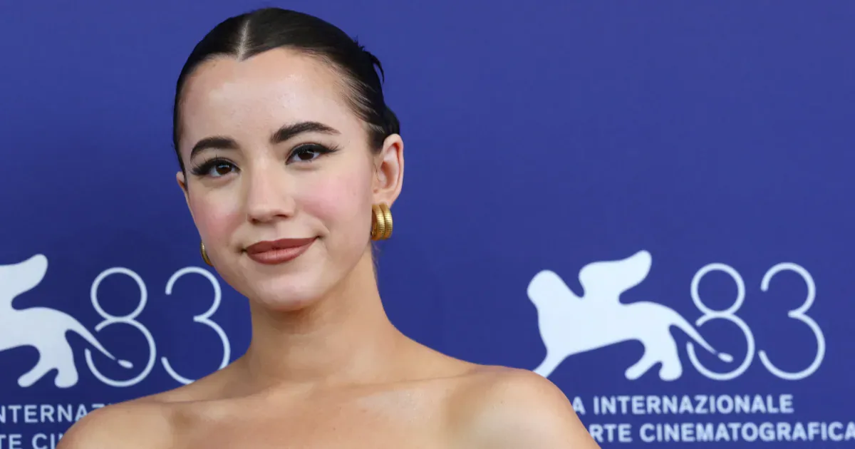 Ashley St. Clair rejeita acordo com Musk e fala em documentário em Veneza