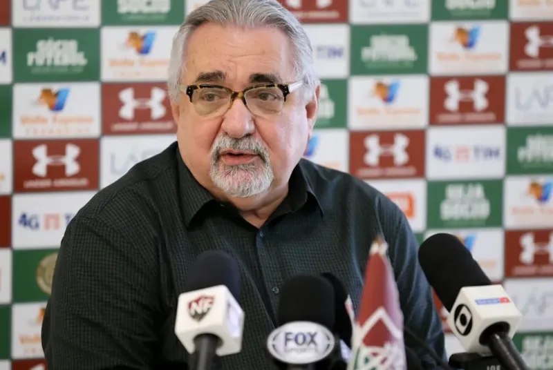 Paulo Angioni recebe cuidados médicos durante tratamento de câncer no pâncreas