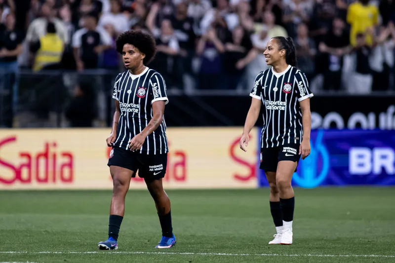 Corinthians chega à final feminina com sequência inédita sem sofrer gols