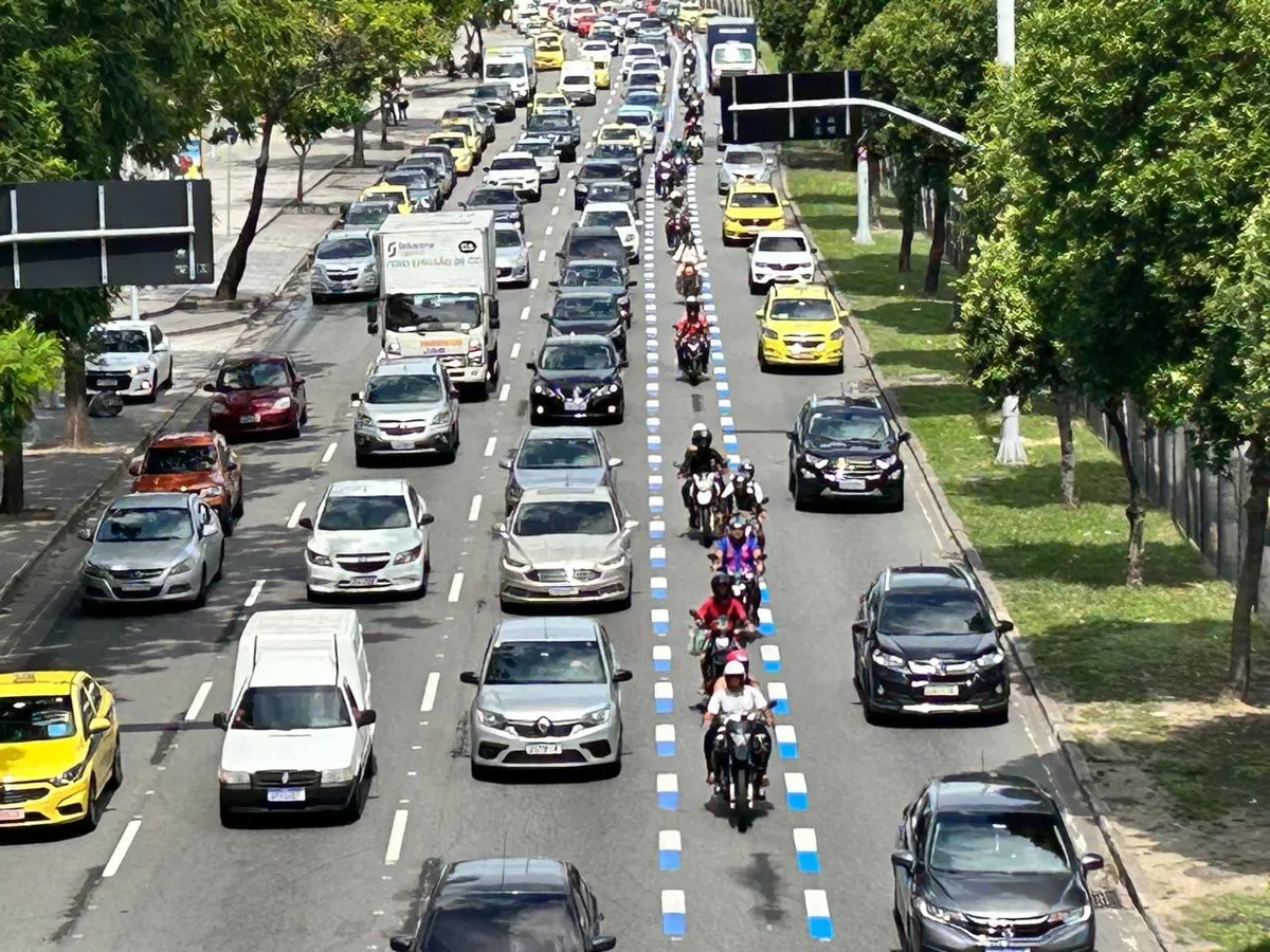 Linha Vermelha vai ganhar 35 quilômetros de motofaixa entre Caju e Via Dutra