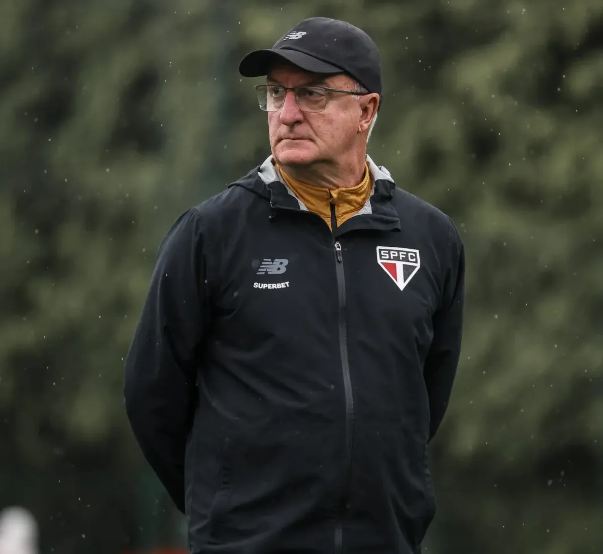Luciano participa de treino e deve reforçar o São Paulo contra o Boca