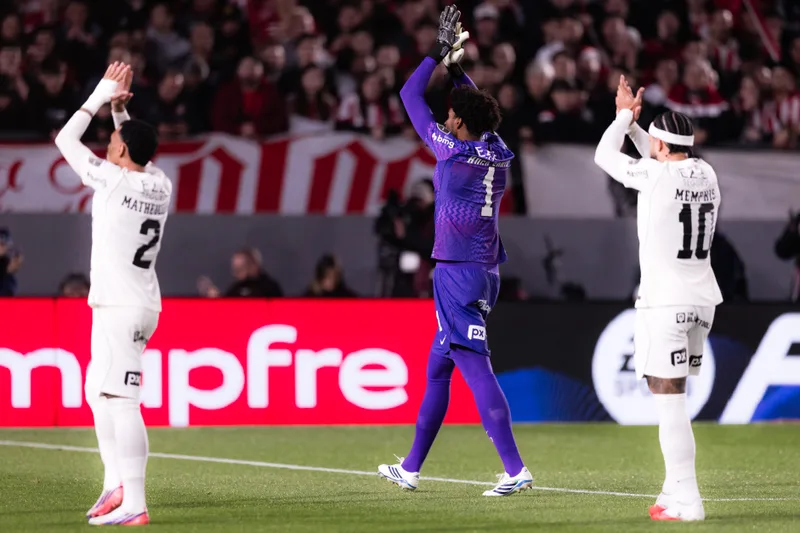 Corinthians chega a cinco jogos invicto fora na Libertadores