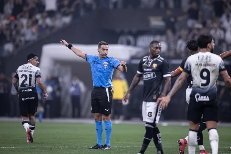 Corinthians encara Estudiantes com Ostojich após três eliminações