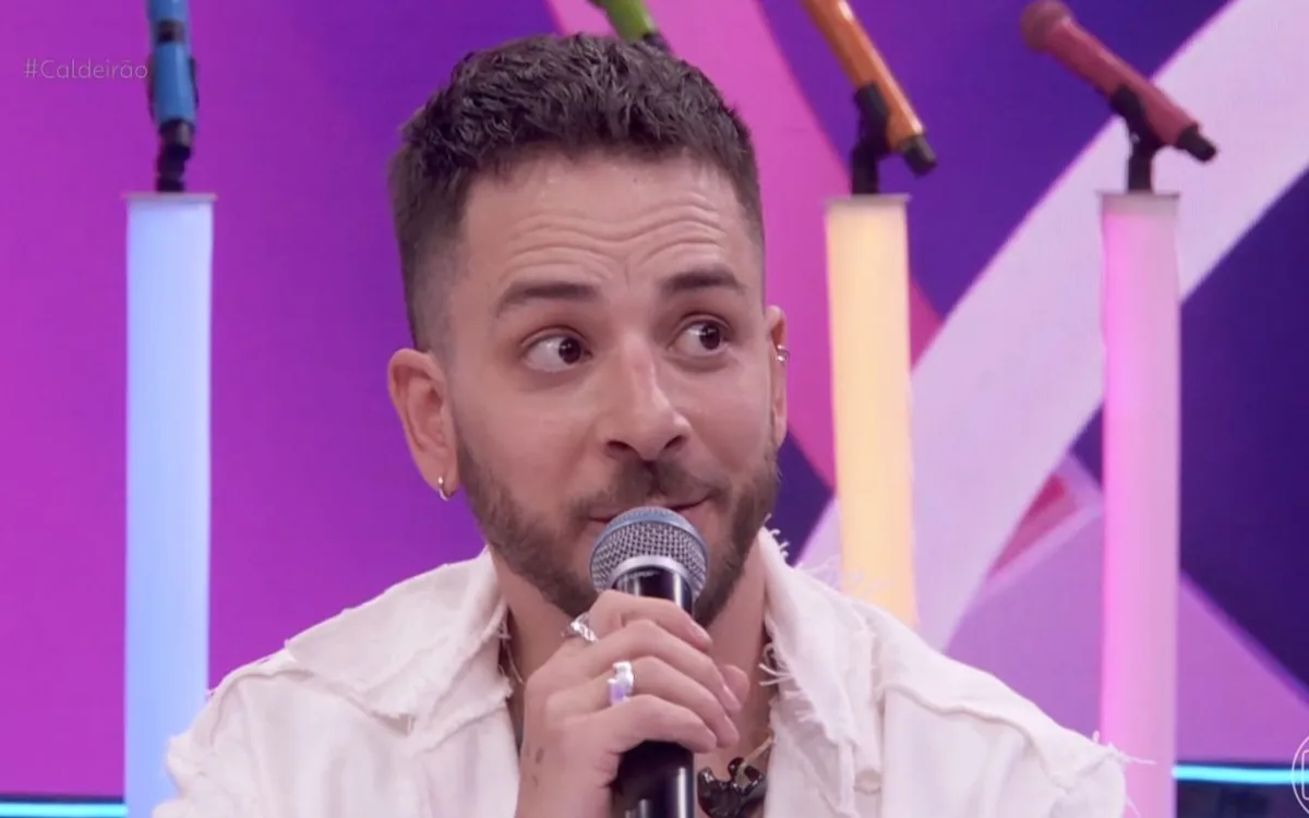 Junior Lima conta por que artistas da família evitam cantar nas festas