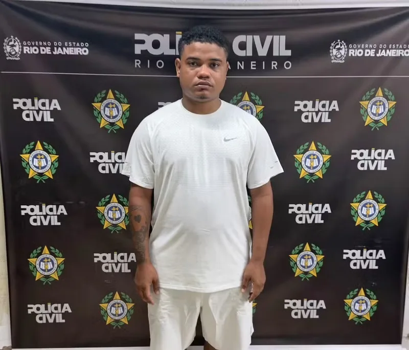 Cocão é preso no Galeão após investigação sobre celulares roubados