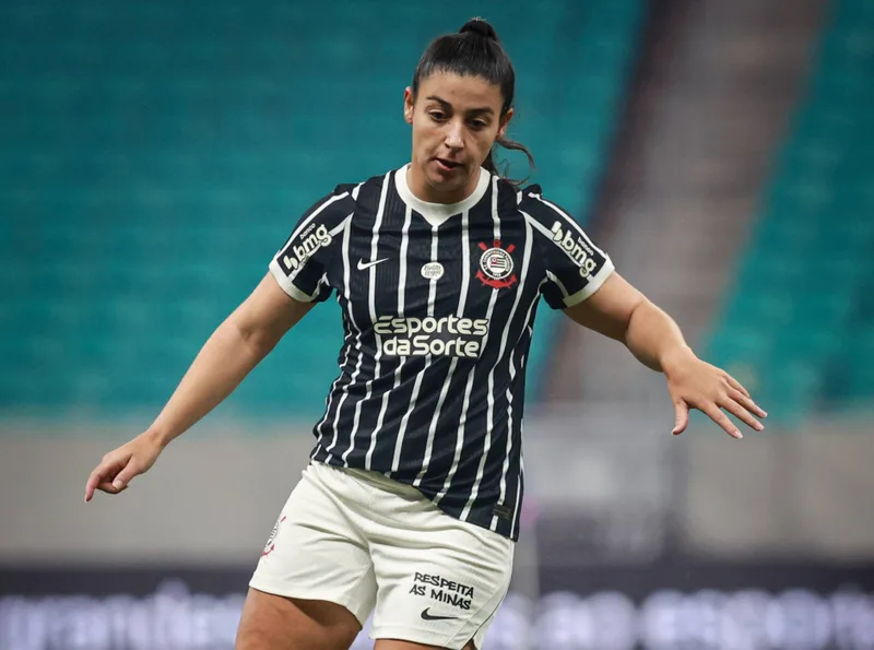 Duda Sampaio destaca força do Corinthians antes da decisão nacional