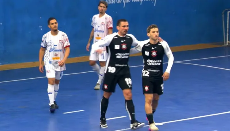 Corinthians chega a 35 pontos após goleada sobre o Guarulhense no Paulista