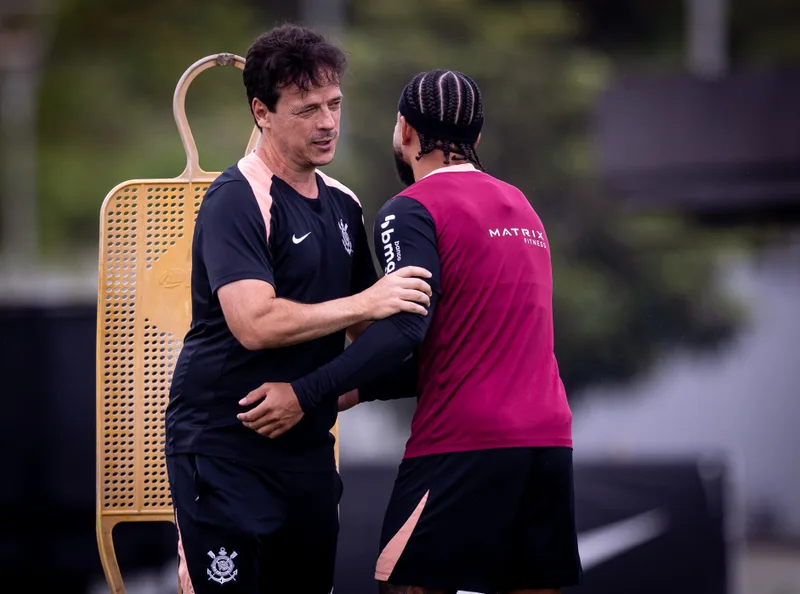 Diniz prevê crescimento de Memphis e mantém clima normal no Corinthians