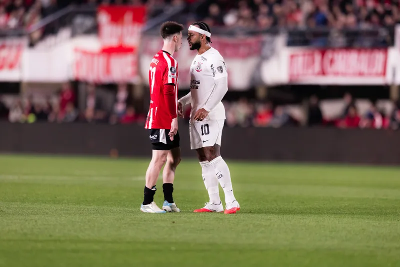 Retrospecto mostra duas classificações do Corinthians em cinco decisões nas quartas