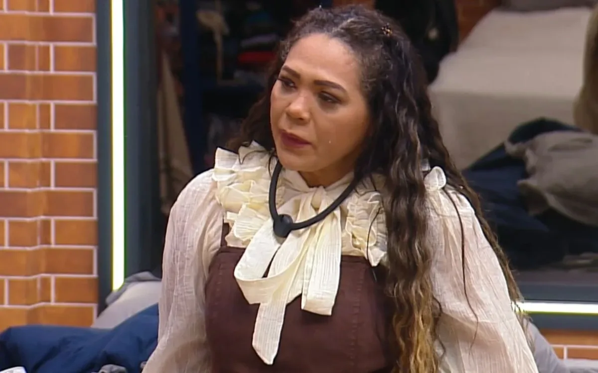 Darlin se emociona em A Fazenda 18 após crítica de Maíra Charken