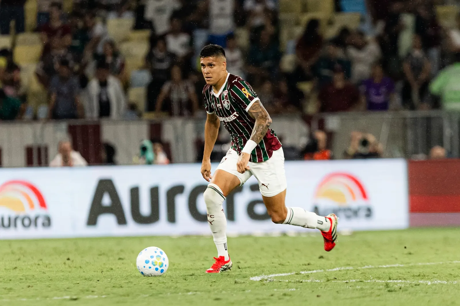 Millán retorna à zaga, e Fluminense supera o Vasco no Maracanã