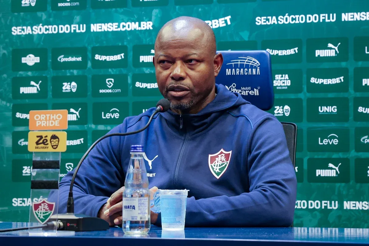 Marcão destaca força do elenco após Lucho Acosta decidir clássico contra o Vasco