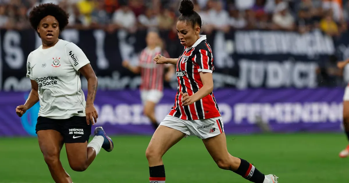 Final do Brasileiro Feminino coloca patrocínios de bets em cenários diferentes