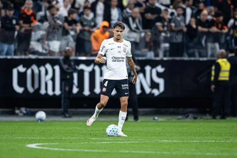 Tchoca ganha chance de voltar ao time titular do Corinthians contra a Chapecoense