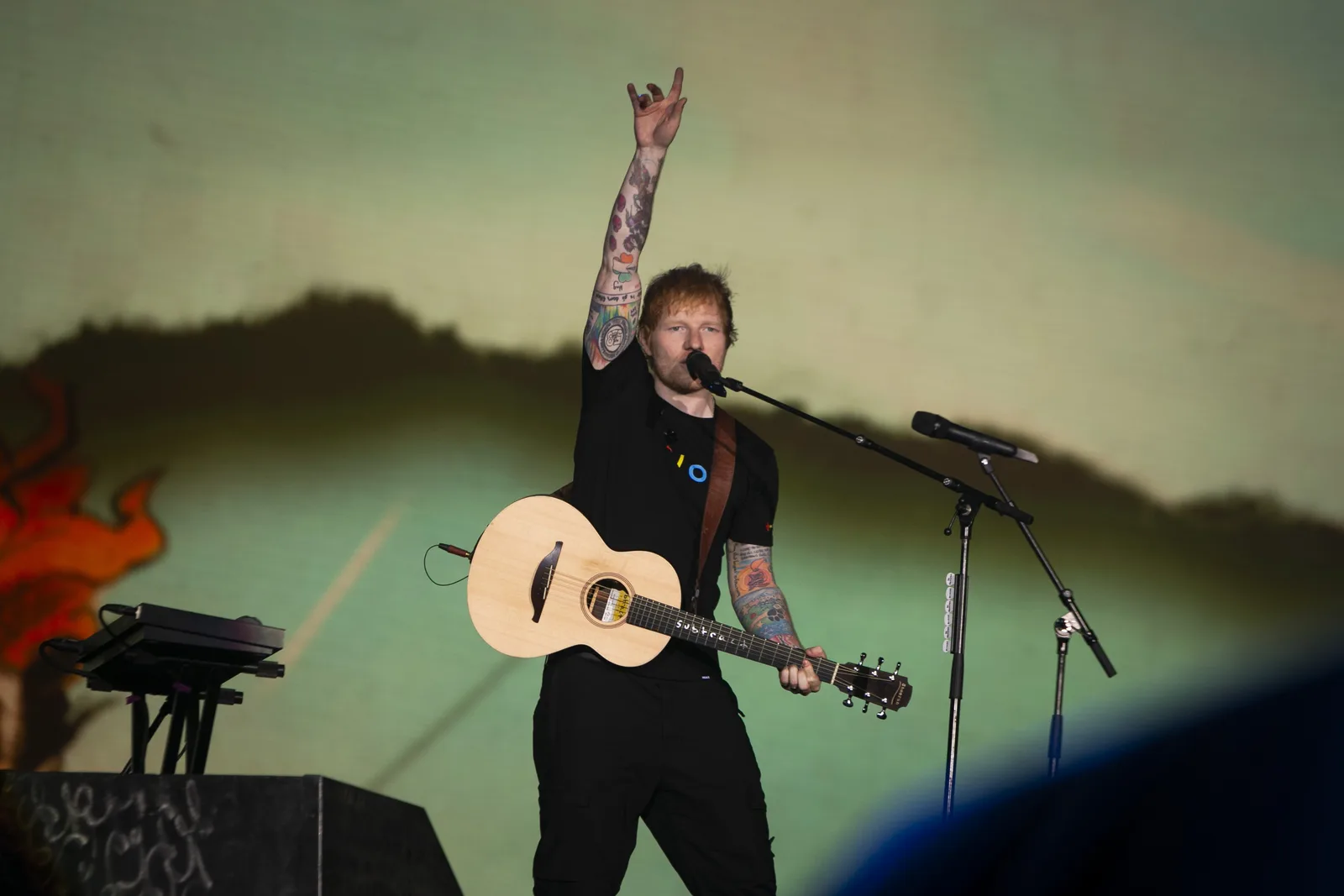 Quatro artistas deixam turnê de Ed Sheeran após saída de Macklemore