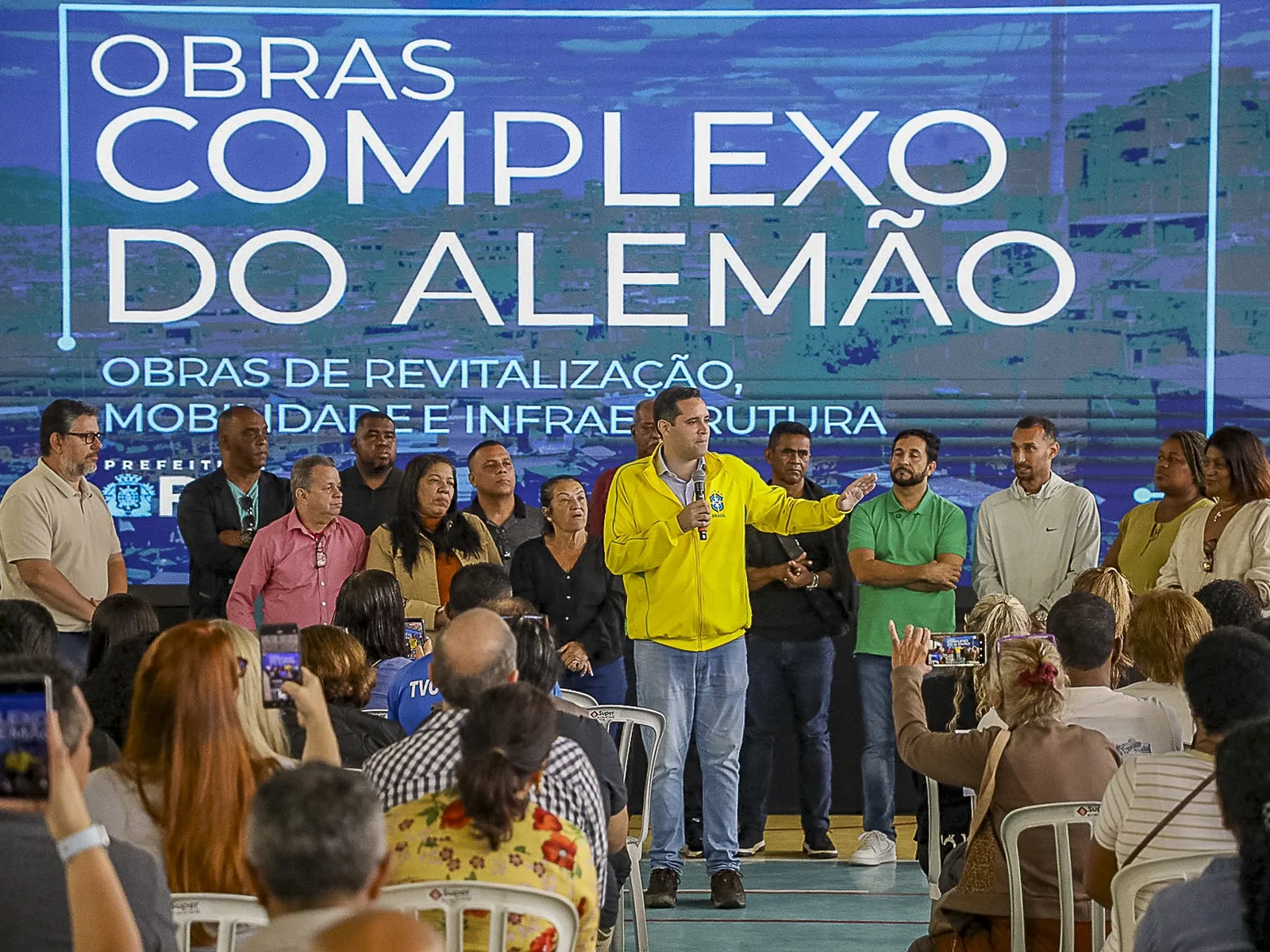 Rio anuncia pacote de urbanização de R$ 210 milhões para o Complexo do Alemão