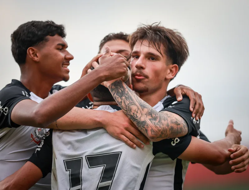 Corinthians enfrenta Flamengo nas quartas do Brasileiro Sub-17