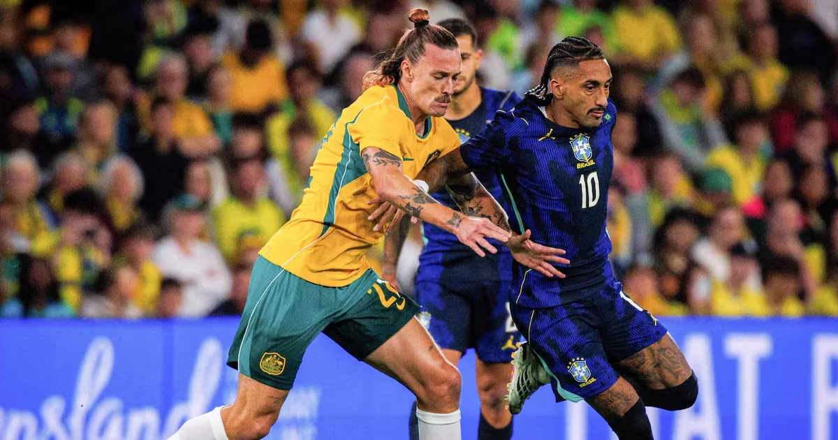 Brasil vence a Austrália por 4 a 2 com meio-campo reforçado por Ancelotti