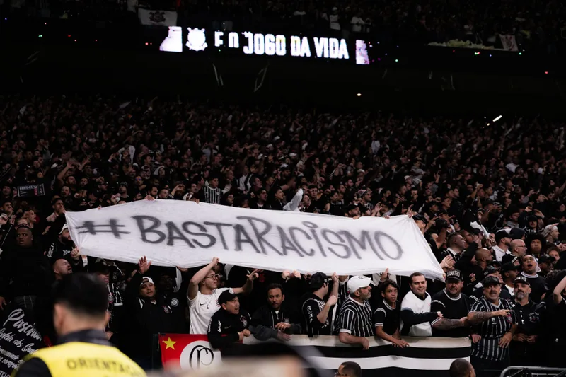 Corinthians leva 47.026 pagantes à Neo Química Arena na despedida da Libertadores