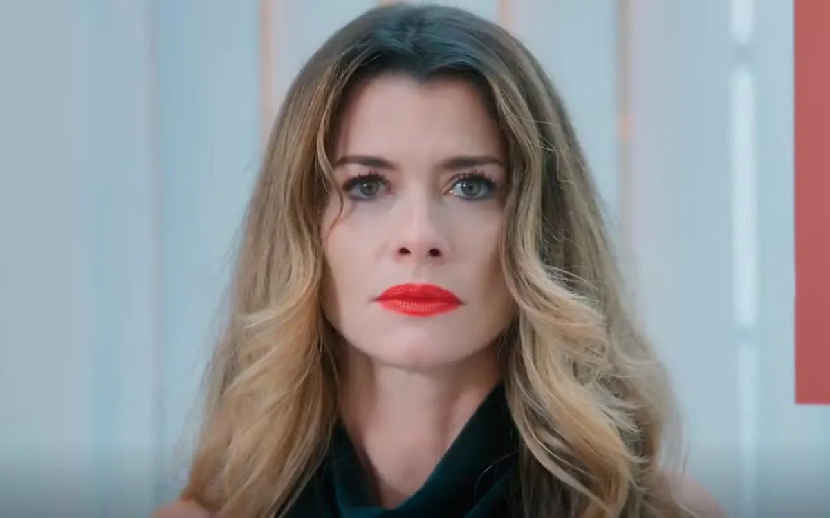 Bela afasta Vanessa do hospital após ataque a funcionária em Por Você