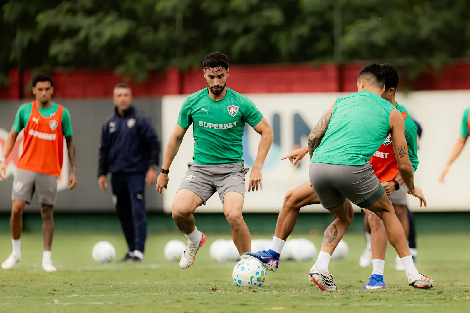 Jemmes é liberado e participa de treino do Fluminense antes de enfrentar o Atlético-MG
