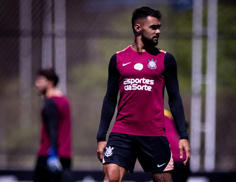 Corinthians leva 24 jogadores ao Rio para enfrentar o Flamengo