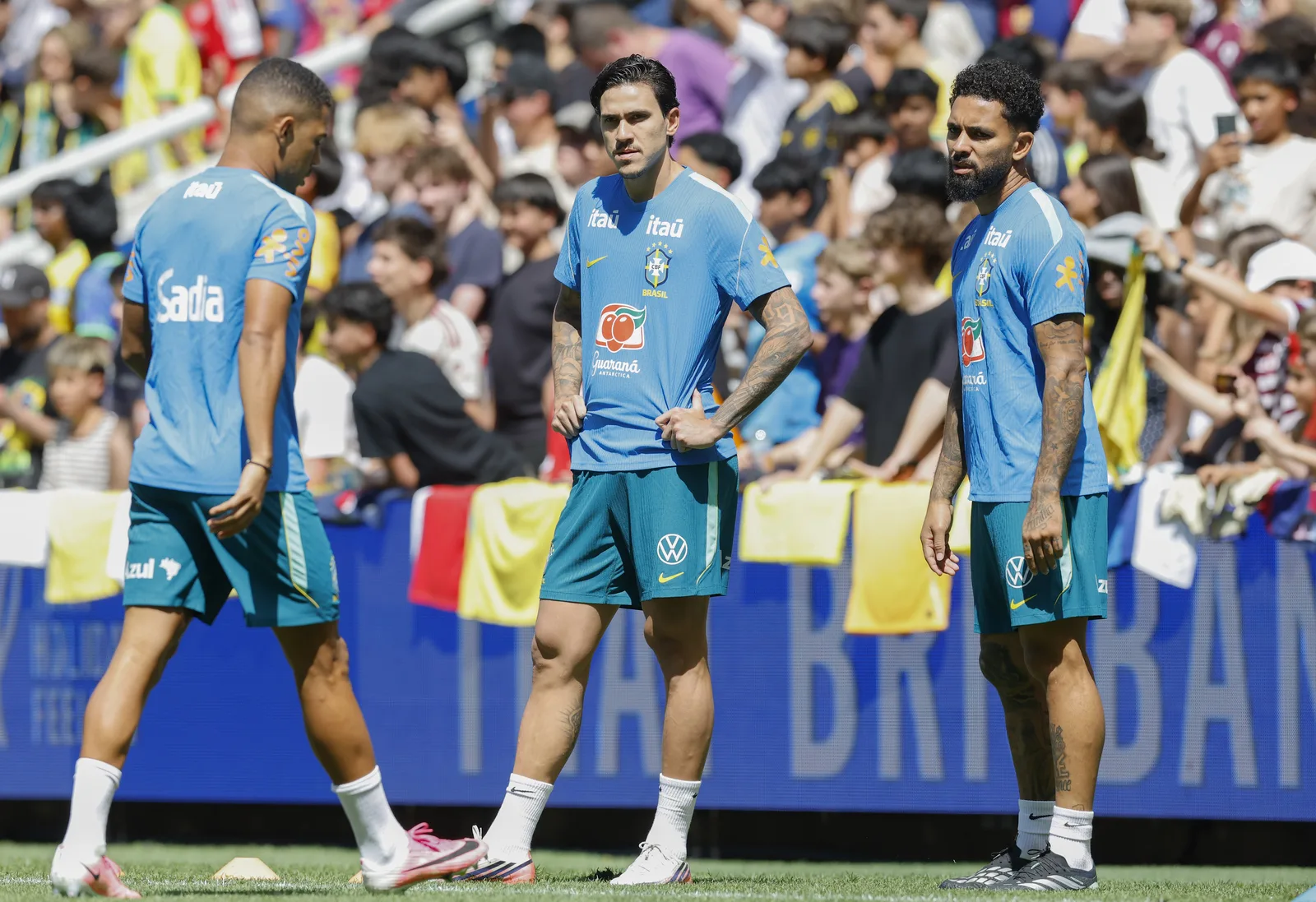 Brasil estreia Pedro Morisco e escala Pedro contra a Índia