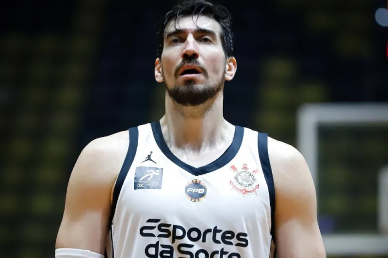 Corinthians vence Pinheiros e volta à semifinal do Paulista de basquete