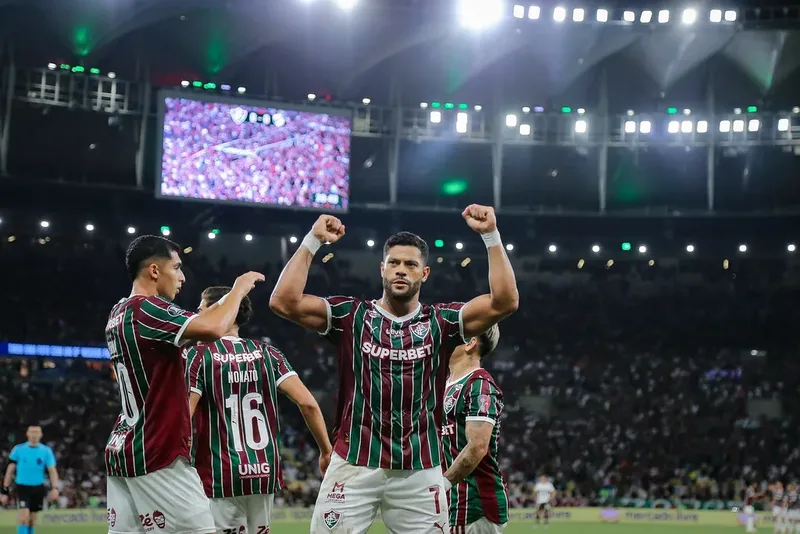 Fluminense constrói vitória por 2 a 0 sobre o Platense na Libertadores