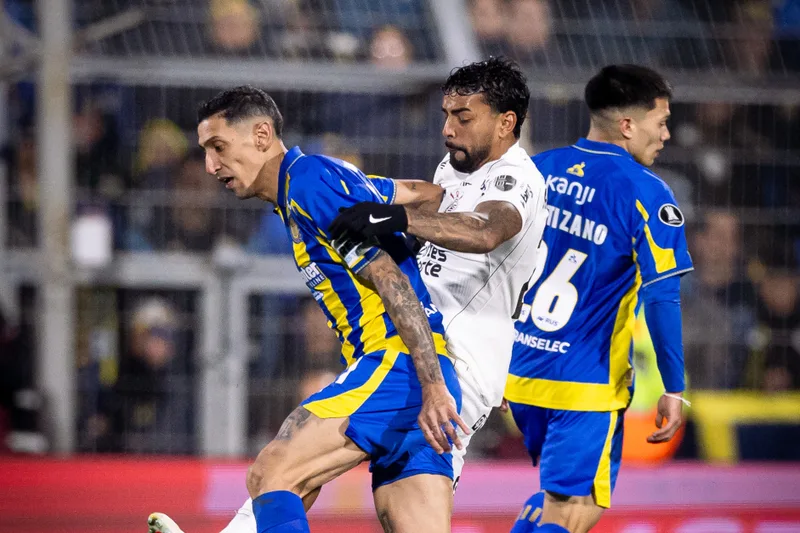 Corinthians tenta vencer argentino fora de casa pela primeira vez em mata-mata